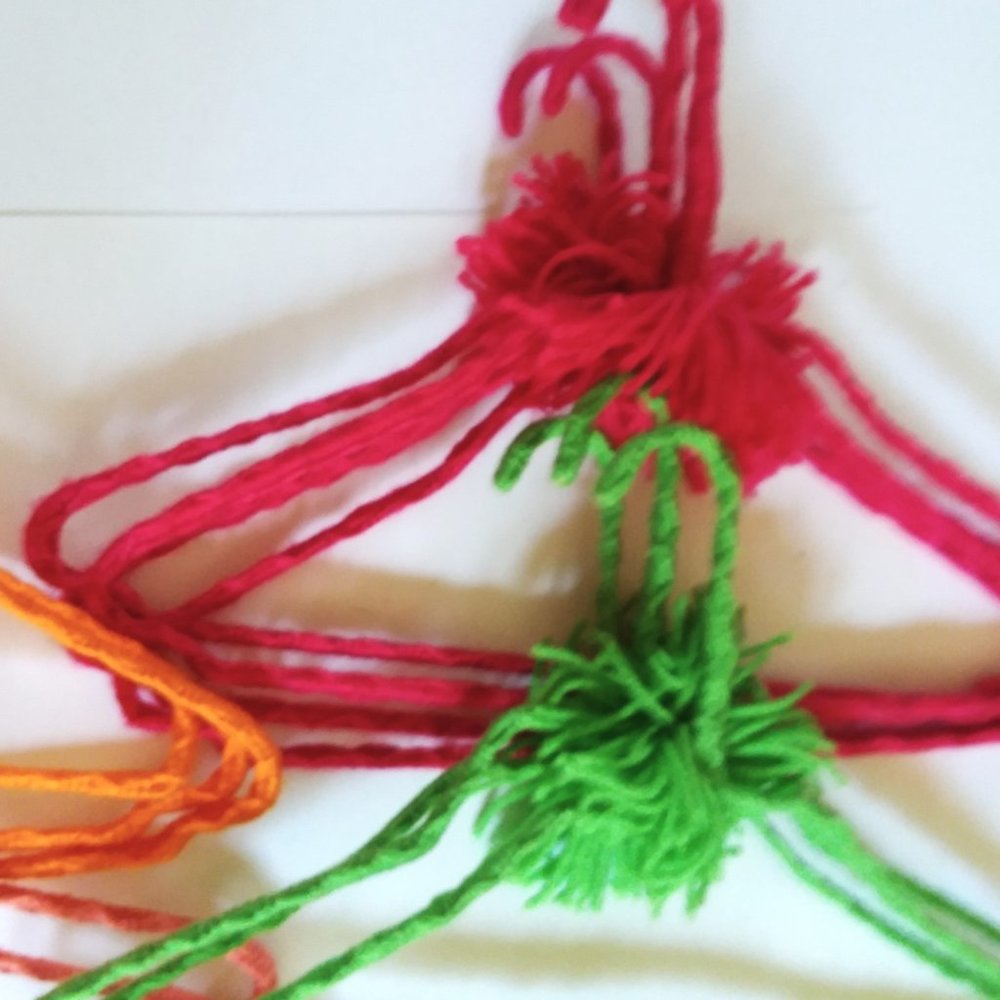 13 VTG 70s Crocheted Hangers Pom Poms Handmade Metal Boho Retro Granny Knit - Picture 3 of 6